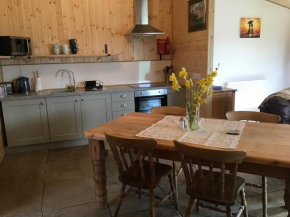 Beautiful 1-Bed Lodge in Clifford Hereford